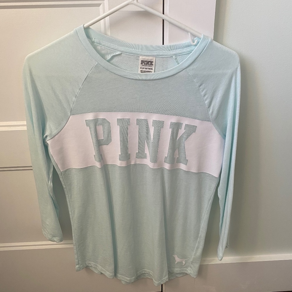 Victoria’s Secret Pink tee